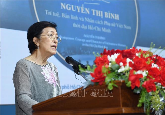 Bà Tôn Nữ Thị Ninh, Chủ tịch Quỹ Hòa bình và Phát triển Thành phố Hồ Chí Minh phát biểu tại buổi lễ. Ảnh: Thu Hương - TTXVN