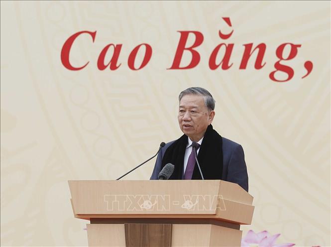 Tổng Bí thư Tô Lâm nói chuyện với nhân dân các dân tộc tỉnh Cao Bằng. Ảnh: Thống Nhất - TTXVN