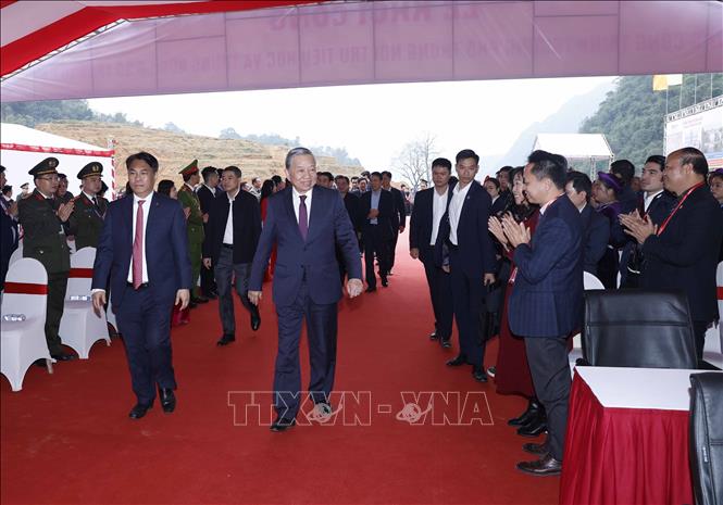 Tổng Bí thư Tô Lâm dự Lễ khởi công xây dựng công trình Trường Phổ thông nội trú Tiểu học và Trung học Cơ sở Trường Hà. Ảnh: Thống Nhất - TTXVN