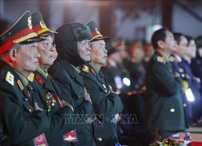 Các đại biểu tưởng nhớ Chủ tịch Hồ Chí Minh. Ảnh: Thống Nhất -TTXVN