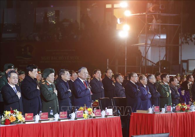 Party General Secretary To Lam and other delegates attend the programme in the northern province of Cao Bang, where President Ho returns to prepare forces and strategies for Vietnam's August Revolution. VNA Photo