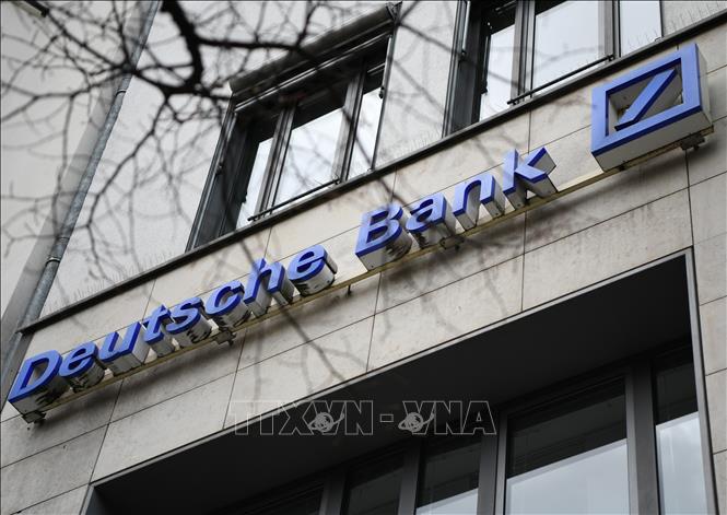 (Tư liệu) Chi nhánh ngân hàng Deutsche Bank tại Berlin, Đức. Ảnh: THX/TTXVN