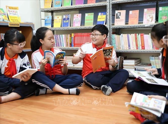 Thư viện của trường THCS Hoàn Kiếm, trường đạt chuẩn Quốc gia mức độ I của Hà Nội. Ảnh: Thanh Tùng - TTXVN