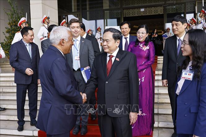 Chủ tịch Quốc hội Trần Thanh Mẫn hội kiến Chủ tịch Hội đồng châu Âu António Costa. Ảnh: Doãn Tấn - TTXVN