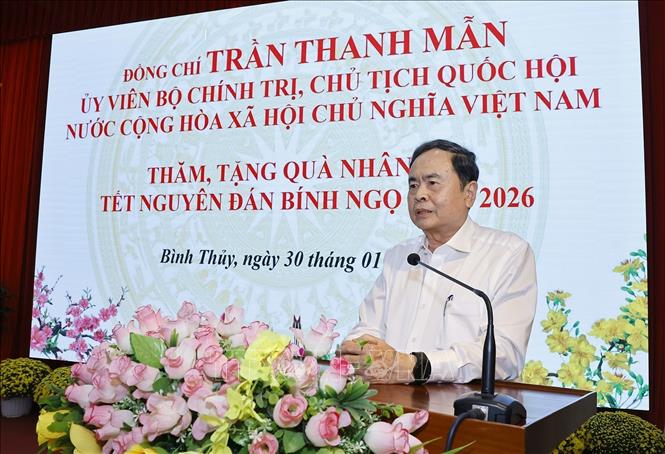 Chủ tịch Quốc hội Trần Thanh Mẫn phát biểu, chúc Tết tại phường Bình Thuỷ, thành phố Cần Thơ. Ảnh: Doãn Tấn - TTXVN