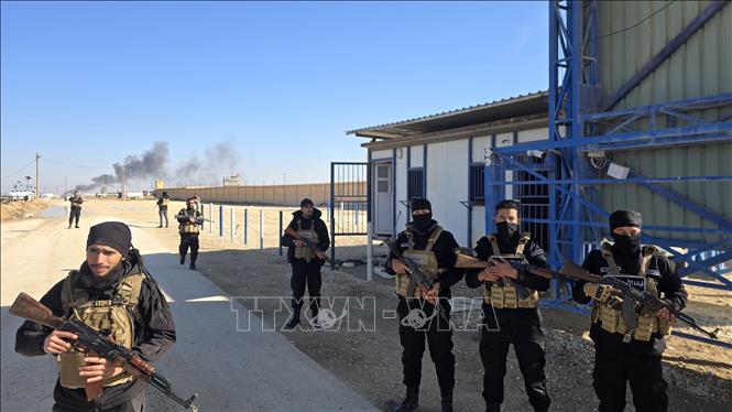 Các lực lượng an ninh Syria được triển khai tại tỉnh Hasakah ngày 21/1/2026. Ảnh: THX/TTXVN