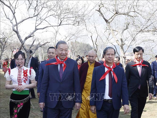Tổng Bí thư Tô Lâm dự Lễ khánh thành Trường Phổ thông nội trú liên cấp Tiểu học và THCS Si Pa Phìn. Ảnh: Thống Nhất – TTXVN
