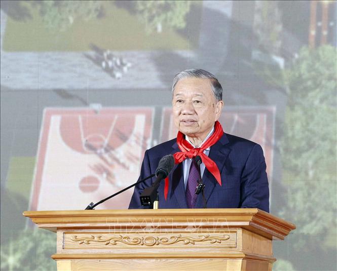 Tổng Bí thư Tô Lâm phát biểu tại Lễ khánh thành Trường Phổ thông nội trú liên cấp Tiểu học và Trung học cơ sở Si Pa Phìn. Ảnh: Thống Nhất – TTXVN