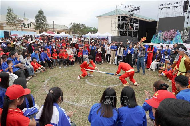 Chương trình “Xuân biên phòng ấm lòng dân bản” diễn ra với nhiều hoạt động văn hóa, thể thao sôi động. Ảnh: Hữu Quyết - TTXVN