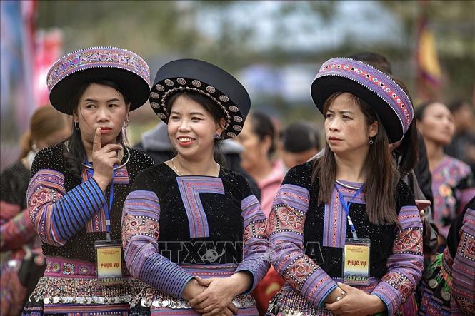 Người dân xã Pà Cò phấn khởi tham gia Lễ hội Gầu Tào. Ảnh: Trọng Đạt-TTXVN