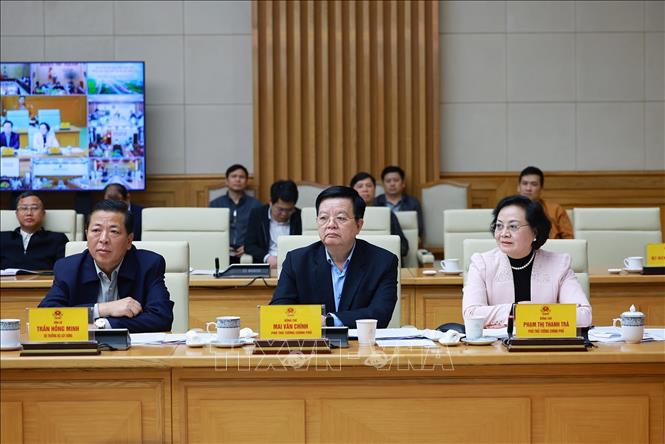 Các Phó Thủ tướng và Bộ trưởng tham dự Phiên họp thứ sáu của Ban Chỉ đạo các công trình trọng điểm, dự án quan trọng quốc gia lĩnh vực đường sắt. Ảnh: Dương Giang-TTXVN 