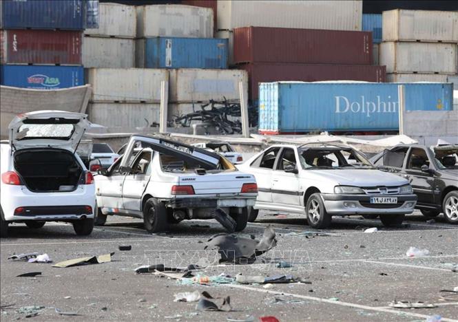 Hiện trường một vụ nổ ở thành phố Bandar Abbas thuộc tỉnh Hormozgan, miền Nam Iran ngày 26/4/2025. Ảnh: THX/TTXVN