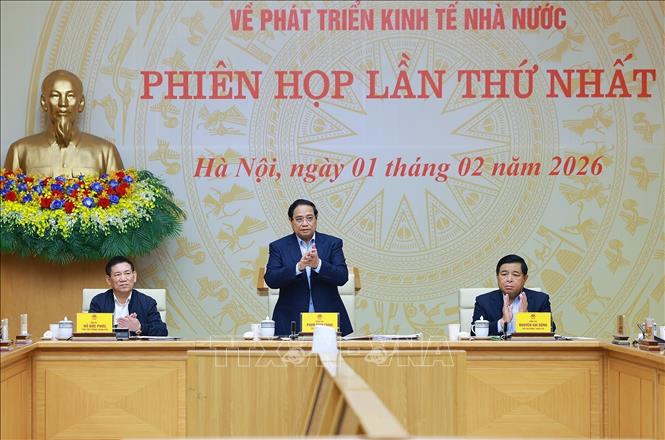 Thủ tướng Phạm Minh Chính chủ trì Phiên họp lần thứ nhất của BCĐ về phát triển kinh tế nhà nước. Ảnh: Dương Giang-TTXVN 
