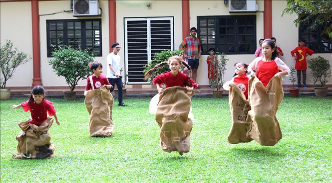 Trẻ em tham gia trò chơi tại chương trình. Ảnh: Viên Luyến – Phóng viên TTXVN tại Malaysia.
