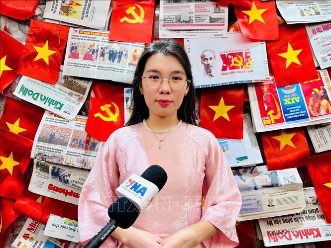 Nghiên cứu sinh Lê Thị Xuân Hoa tại Đại học Khoa học và Công nghệ Hong Kong (HKUST). Ảnh: Mạc Luyện - PV TTXVN tại Hong Kong