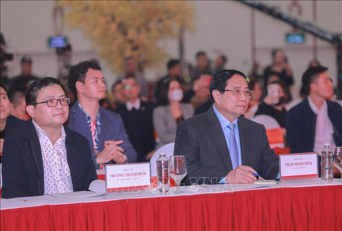 Thủ tướng Phạm Minh Chính dự tổng duyệt chương trình khai mạc Hội chợ Mùa Xuân 2026. Ảnh: Phan Phương – TTXVN