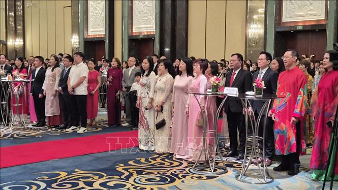 Đông đảo kiều bào tới tham dự Tết Cộng đồng 2026. Ảnh: Việt Dũng - P/v TTXVN tại Singapore