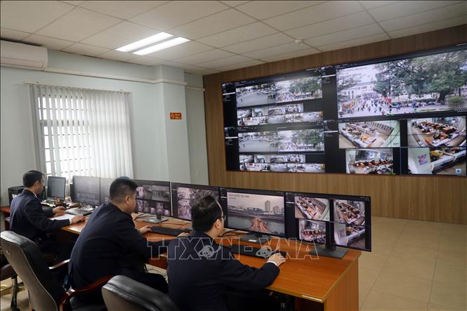 Hải quan Cửa khẩu quốc tế Móng Cái (Chi Cục Hải quan khu vực VIII) tăng cường giám sát các hoạt động thông quan, xuất nhập cảnh, an ninh trật tự tại các cửa khẩu. Ảnh: Đức Hiếu - TTXVN