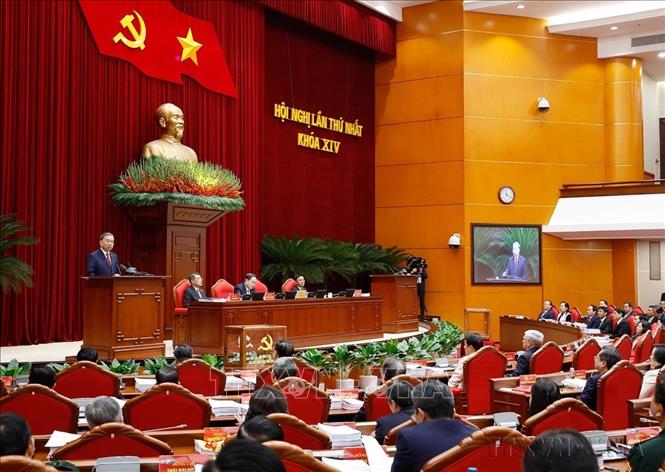 Thành công rất tốt đẹp của Đại hội XIV thể hiện niềm tin, ý chí, quyết tâm và tầm nhìn phát triển mới của Đảng và dân tộc ta. Trong ảnh: Hội nghị lần thứ nhất Ban Chấp hành Trung ương Đảng khóa XIV, họp tại Trụ sở Trung ương Đảng, sáng 23/1/2026. Ảnh: TTXVN