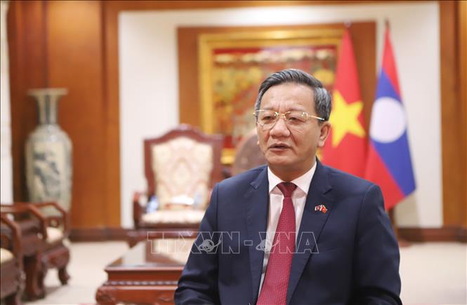 Đại sứ Việt Nam tại Lào Nguyễn Minh Tâm trả lời phỏng vấn. Ảnh: Xuân Tú - PV TTXVN tại Lào