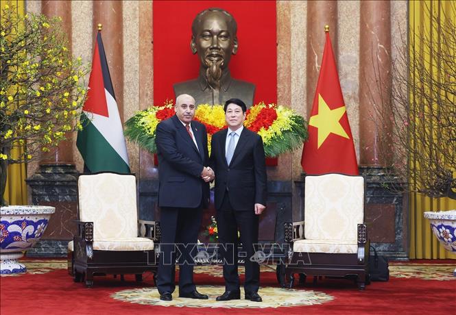 Chủ tịch nước Lương Cường hội kiến Chủ tịch Hạ viện Vương quốc Hashemite Jordan Mazen Turki El Qadi đang thăm chính thức Việt Nam. Ảnh: Lâm Khánh – TTXVN