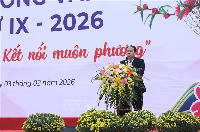 Ông Trần Tiến Nguyên, Chủ tịch UBND phường Lương Văn Tri, tỉnh Lạng Sơn phát biểu khai mạc. Ảnh: Anh Tuấn – TTXVN