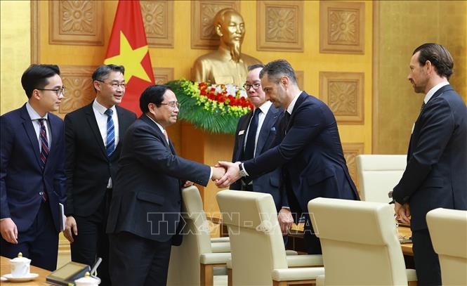 Thủ tướng Phạm Minh Chính với các doanh nghiệp Thụy Sỹ và châu Âu. Ảnh: Dương Giang-TTXVN