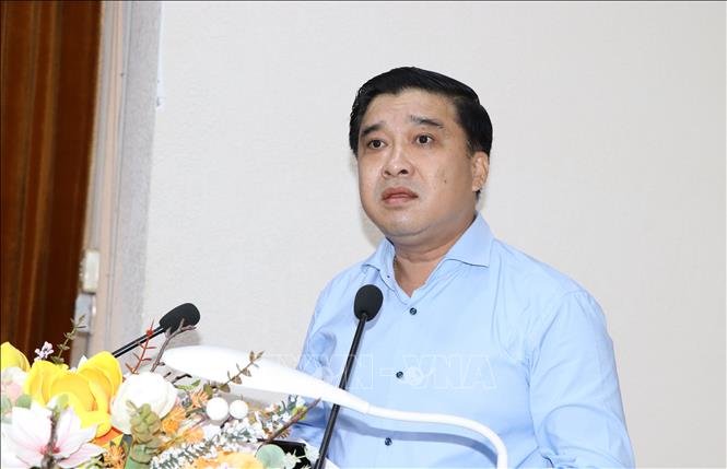 Ông Hồ Văn Hà, Phó Chủ tịch UBND tỉnh Đồng Nai phát biểu tại hội thảo. Ảnh: Công Phong - TTXVN