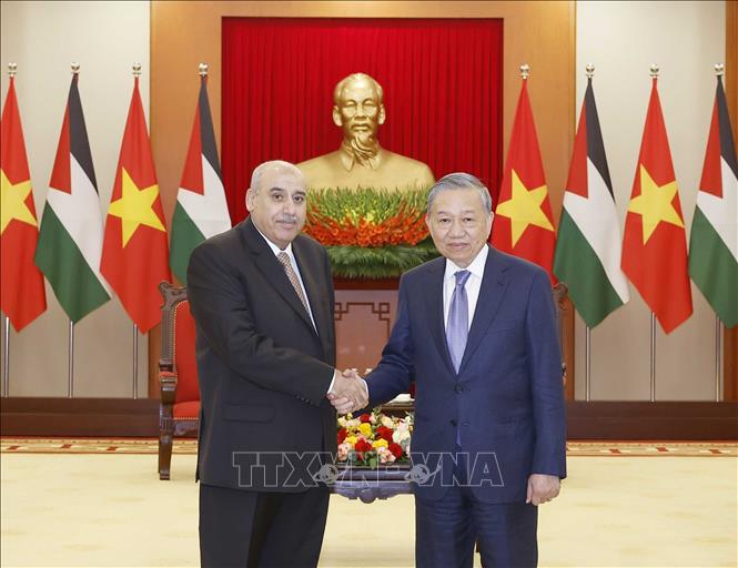 Tổng Bí thư Tô Lâm tiếp Chủ tịch Hạ viện Vương quốc Hashemite Jordan Mazen Turki El Qadi. Ảnh: Thống Nhất – TTXVN
