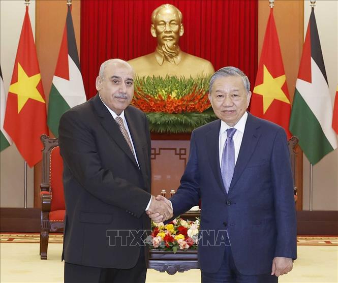 Tổng Bí thư Tô Lâm tiếp Chủ tịch Hạ viện Vương quốc Hashemite Jordan Mazen Turki El Qadi. Ảnh: Thống Nhất – TTXVN