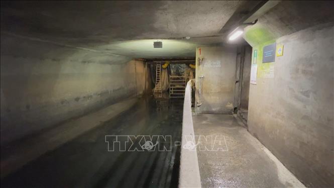 Sông Senne chày dưới lòng đất, trong Bảo tàng Cống ngầm Brussels. Ảnh: Hương Giang - PV TTXVN tại Bỉ
