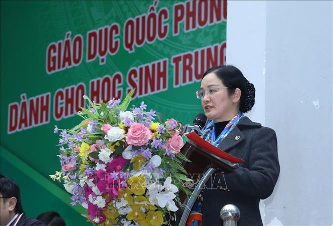 Phó Giám đốc Sở Giáo dục và Đào tạo tỉnh Lạng Sơn Phan Mỹ Hạnh phát biểu khai mạc Hội thao. Ảnh: Anh Tuấn – TTXVN