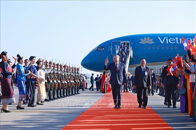 Lễ đón Tổng Bí thư Tô Lâm cùng Đoàn đại biểu cấp cao Việt Nam sang thăm cấp Nhà nước tới Lào. Ảnh: Dương Giang-TTXVN 
