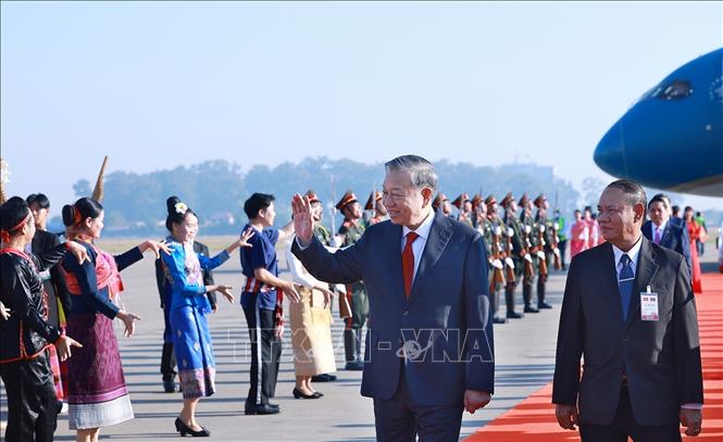 General Secretary of the Communist Party of Vietnam (CPV) Central Committee To Lam begins state visit to Laos. VNA Photo: Thống Nhất