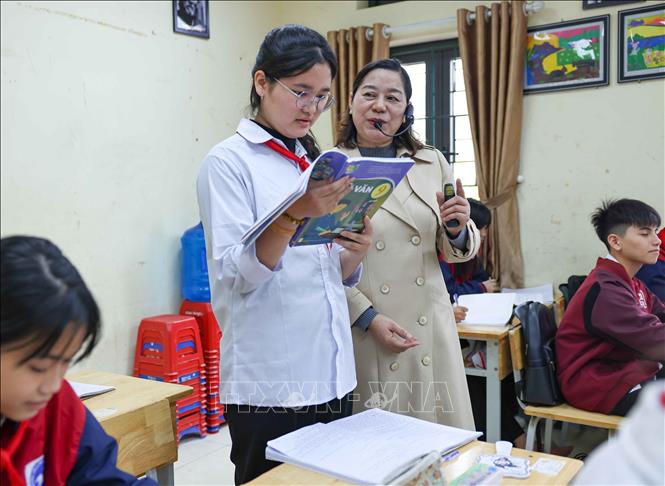 Công tác ôn tập cho học sinh lớp 9 cũng đang được Trường THCS Nam Phương Tiến B (xã Xuân Mai, Hà Nội) tập trung ưu tiên với tinh thần chủ động xây dựng kế hoạch ôn luyện bám sát chương trình. Ảnh: Thanh Tùng - TTXVN