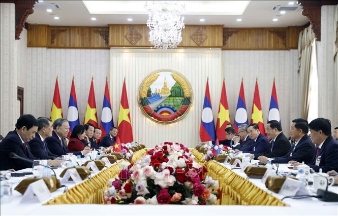 Tổng Bí thư Tô Lâm hội kiến Thủ tướng Chính phủ Lào Sonexay Siphandone. Ảnh: Thống Nhất – TTXVN