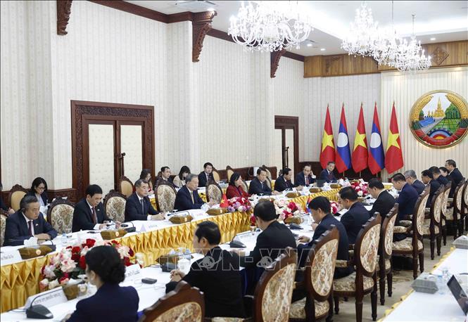 Tổng Bí thư Tô Lâm hội kiến Thủ tướng Chính phủ Lào Sonexay Siphandone. Ảnh: Thống Nhất – TTXVN