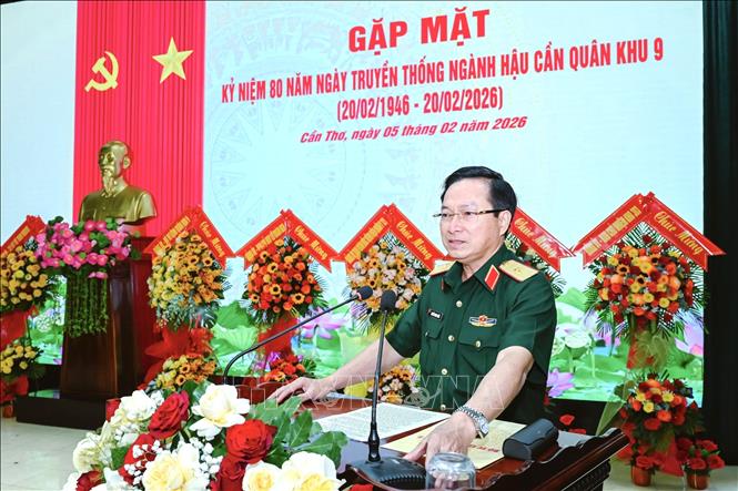 Thiếu tướng Nguyễn Minh Triều, Phó Tư lệnh Quân khu 9 phát biểu tại buổi gặp mặt. Ảnh: TTXVN phát
