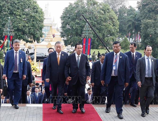 Samdech Techo Hun Sen chủ trì Lễ đón chính thức Tổng Bí thư Tô Lâm thăm cấp Nhà nước tới Vương quốc Campuchia. Ảnh: Thống Nhất - TTXVN