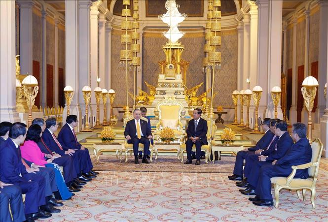 Samdech Techo Hun Sen chủ trì Lễ đón chính thức Tổng Bí thư Tô Lâm thăm cấp Nhà nước tới Vương quốc Campuchia. Ảnh: Thống Nhất - TTXVN
