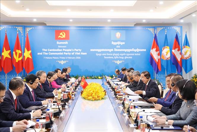 Tổng Bí thư Tô Lâm và Chủ tịch Đảng Nhân dân Campuchia Hun Sen đồng chủ trì Hội đàm song phương giữa Đảng Cộng sản Việt Nam và Đảng Nhân dân Campuchia. Ảnh: Thống Nhất – TTXVN