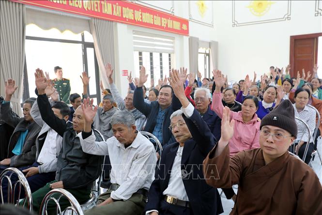 Cử tri tín nhiệm tuyệt đối với Đại tướng Nguyễn Tân Cương đáp ứng đầy đủ tiêu chuẩn, điều kiện ứng cử đại biểu Quốc hội khóa XVI.Ảnh: Đại Nghĩa - TTXVN
