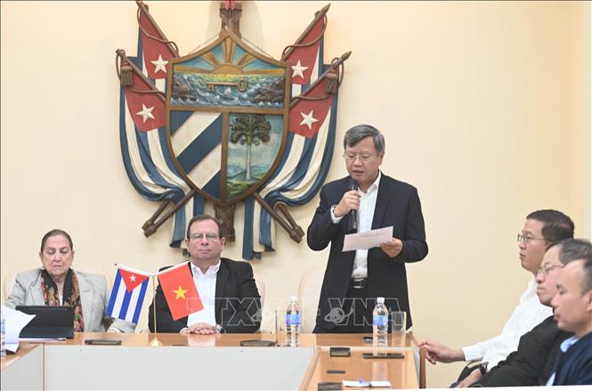 Đại sứ Việt Nam tại Cuba Lê Quang Long khẳng định mối quan hệ đặc biệt Việt Nam - Cuba. Ảnh: Việt Hùng- PV TTXVN tại Cuba