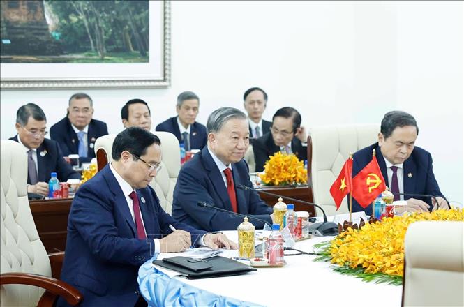 Tổng Bí thư Tô Lâm, Thủ tướng Phạm Minh Chính, Chủ tịch Quốc hội Trần Thanh Mẫn tại Cuộc gặp. Ảnh: Thống Nhất – TTXVN