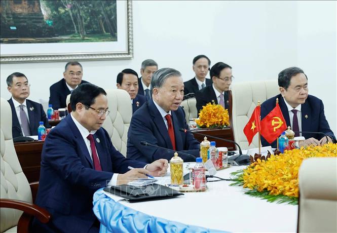 Tổng Bí thư Tô Lâm, Thủ tướng Phạm Minh Chính, Chủ tịch Quốc hội Trần Thanh Mẫn tại Cuộc gặp. Ảnh: Thống Nhất – TTXVN