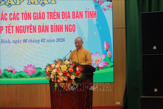 Hòa thượng Thích Quảng Hà, Phó Chủ tịch Hội đồng Trị sự Giáo hội Phật giáo Việt Nam, Trưởng Ban Trị sự Giáo hội Phật giáo Việt Nam tỉnh Ninh bình phát biểu tại buổi gặp mặt.  Ảnh: Thanh Tuấn - TTXVN