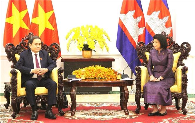 Chủ tịch Quốc hội Trần Thanh Mẫn gặp song phương Chủ tịch Quốc hội Campuchia Khuon Sudary. Ảnh: Hoàng Minh - PV TTXVN tại Campuchia 
