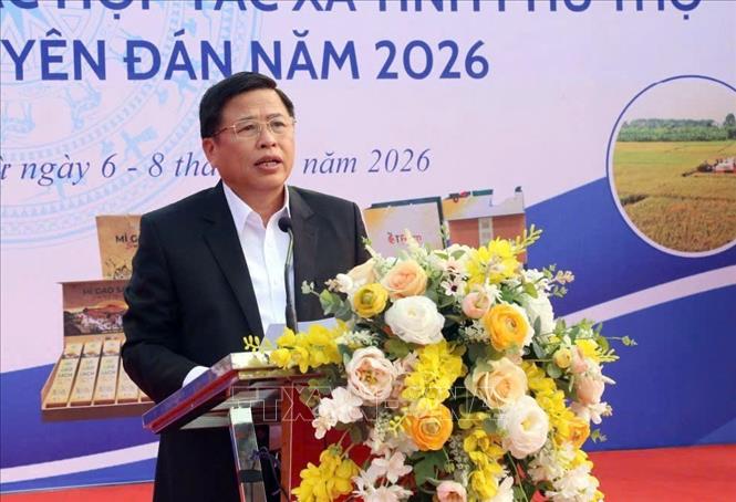 Phó Chủ tịch UBND tỉnh Đinh Công Sứ phát biểu tại chương trình.  Ảnh: TTXVN phát