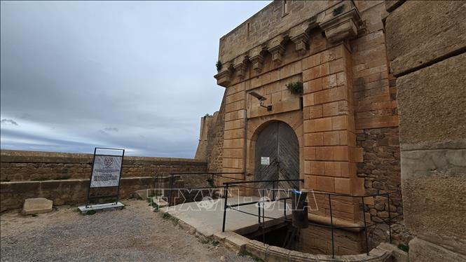 Cổng vào pháo đài Santa Cruz. Ảnh: Nguyễn An - PV CQTT ở Algeria 