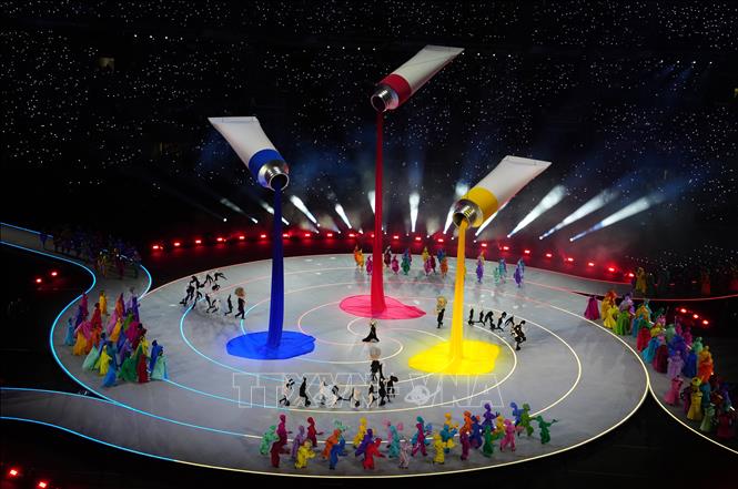 Nghệ sĩ biểu diễn tại lễ khai mạc Olympic mùa Đông Milan-Cortina 2026 ở Milan, Italy, ngày 6/2/2026. Ảnh: THX/TTXVN